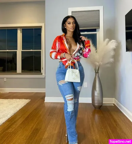 Lovelylesh OnlyFans Thumbnail #fuHotZLrCq