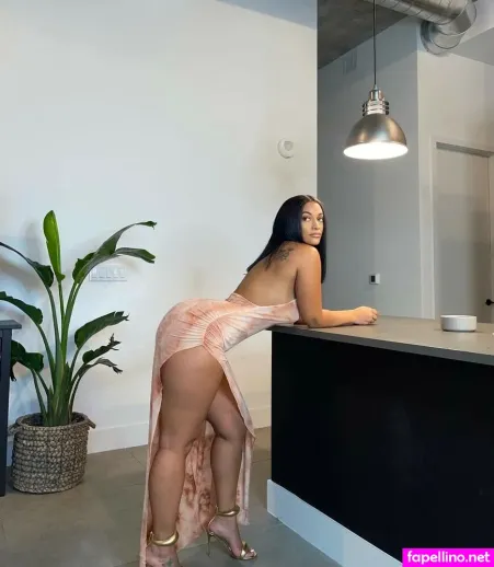 Lovelylesh OnlyFans Thumbnail #gX7733nVNS