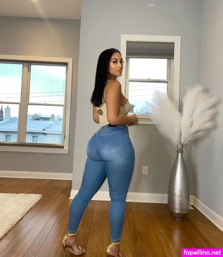 Lovelylesh OnlyFans Thumbnail #xYyLjMOM27