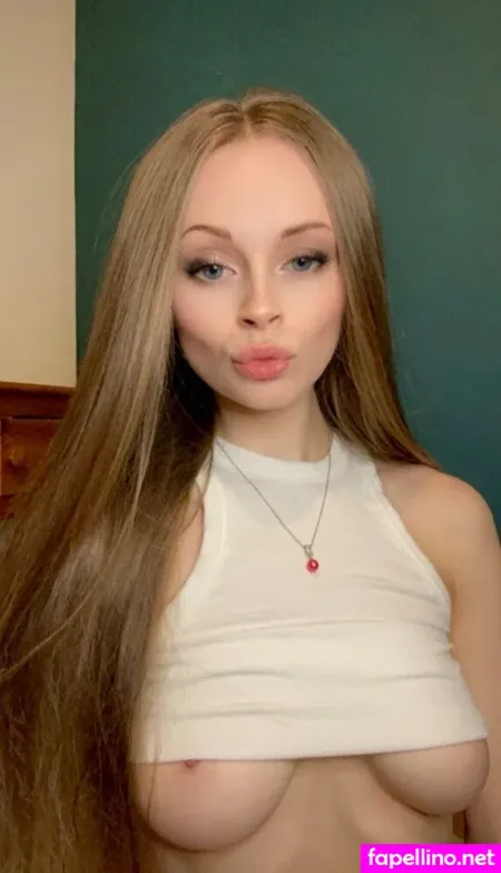 Lovelylexi2b Main Profile Photo