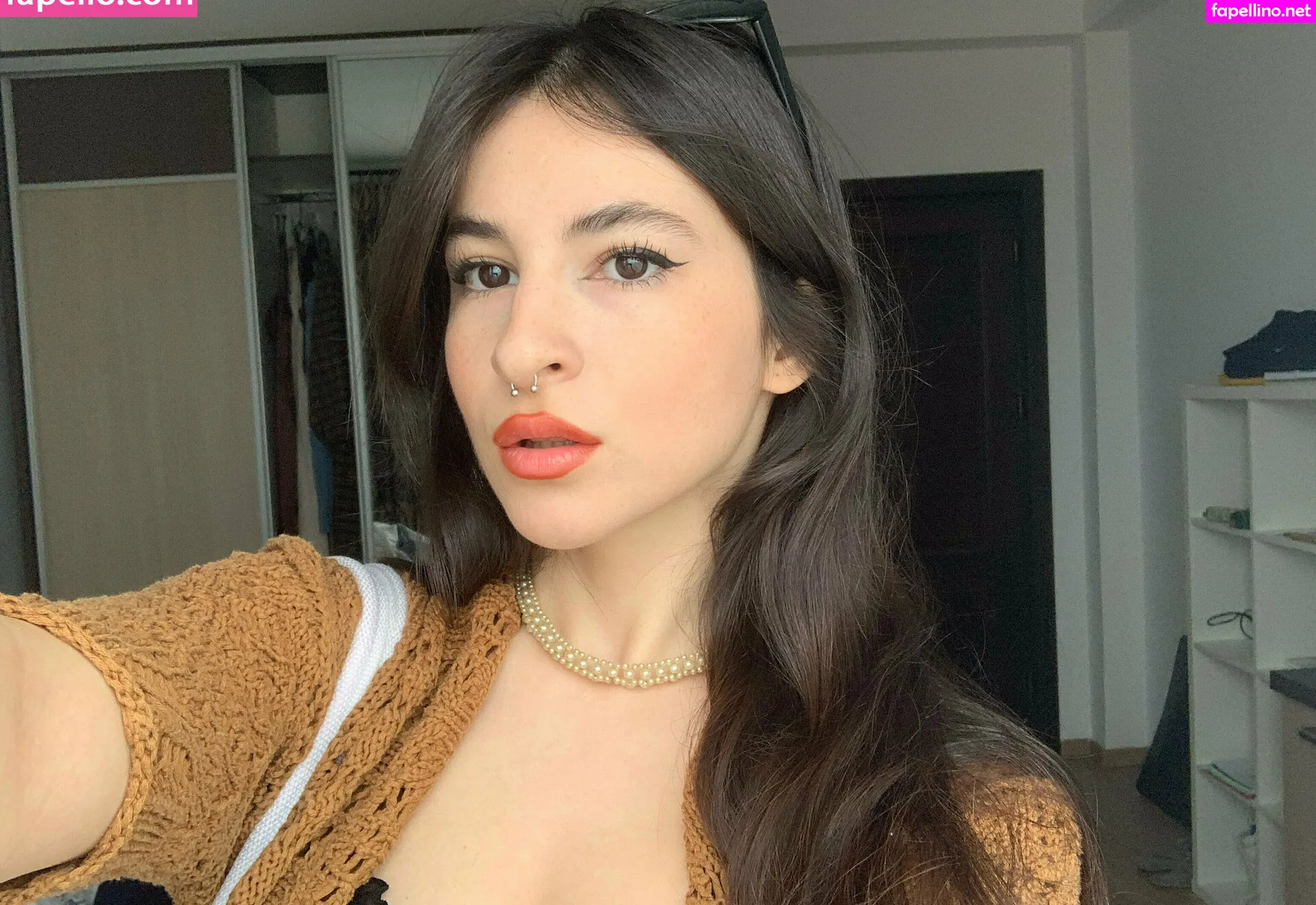 lovelylaauraa, lovelylolllaaaaaaa Nude Leaked OnlyFans Photo #3ApBCXkHED