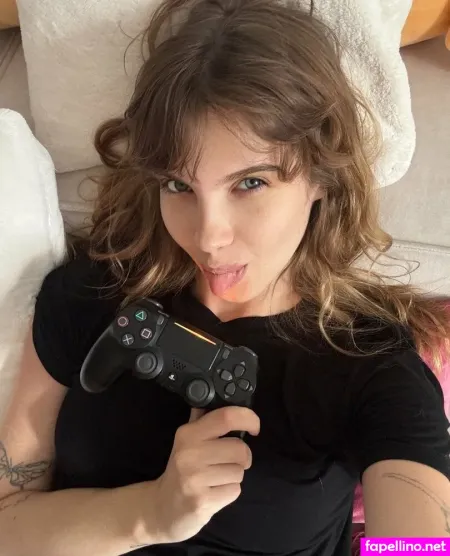 Lovelysofie OnlyFans Thumbnail #jZVgk4hQyW