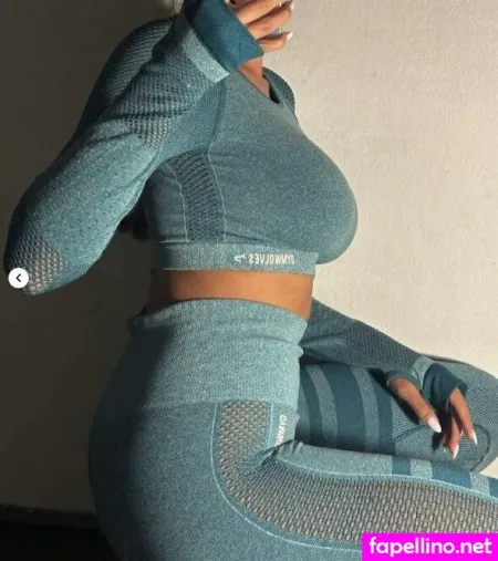 Lovelyvaleriax OnlyFans Thumbnail #e6fmSQr8bu