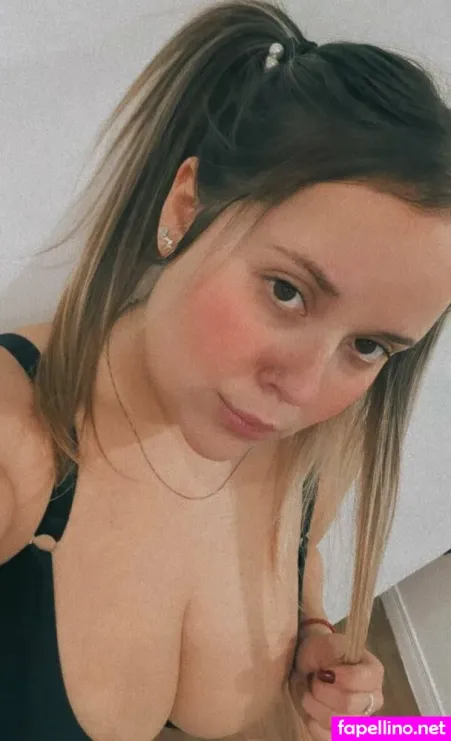 Lovelyvictoria22 OnlyFans Thumbnail #oJxDYN79iL