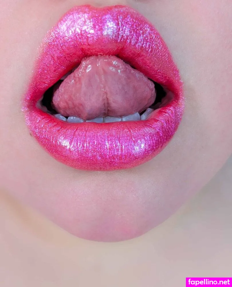 LovelyWatermelon1, MoodyWatermelon1, ilovewatermelon01 Nude Leaked OnlyFans Photo #8K8PSMYala