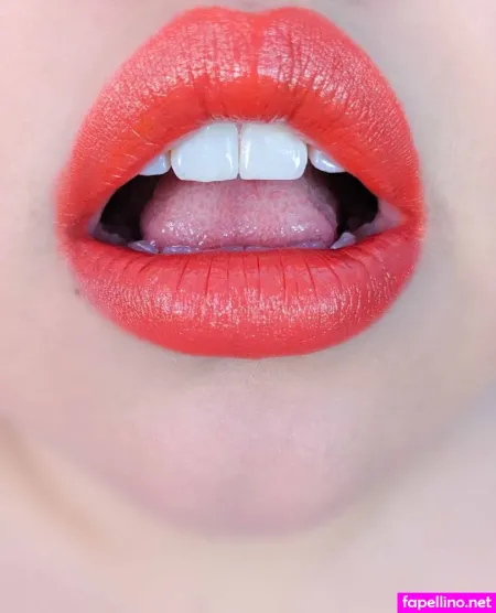 Lovelywatermelon1 OnlyFans Thumbnail #K9jZP7Eod0