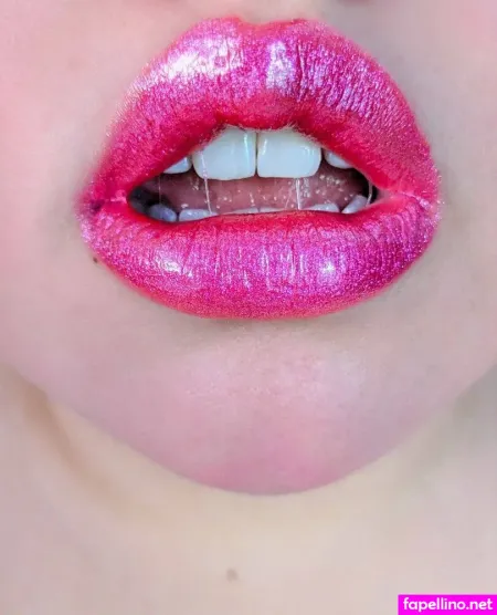 Lovelywatermelon1 OnlyFans Thumbnail #KFdS8NN2mE