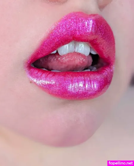 Lovelywatermelon1 OnlyFans Thumbnail #KrrLFFdZ9K
