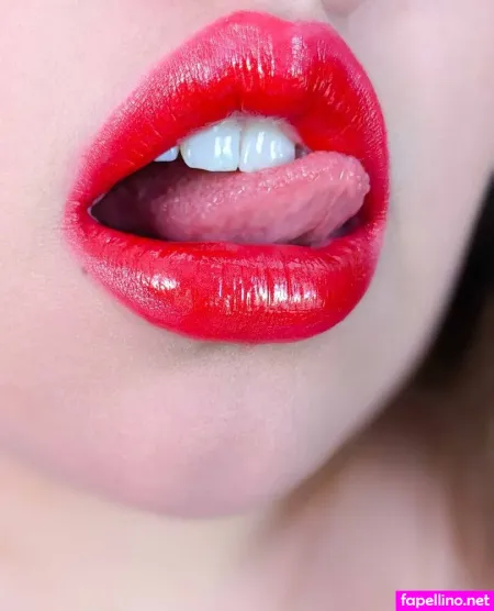 Lovelywatermelon1 OnlyFans Thumbnail #ZgTteM0cJP