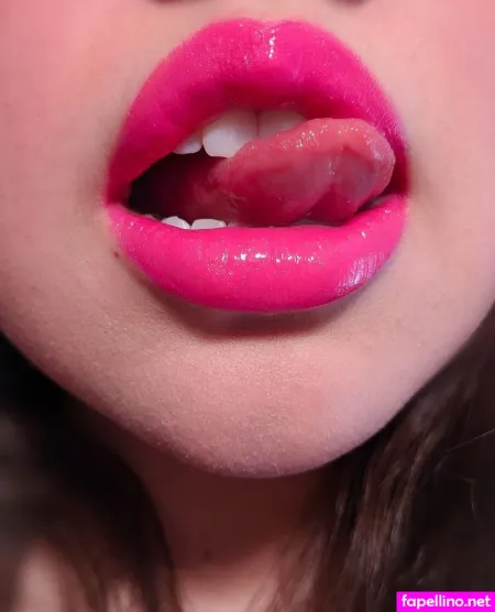 Lovelywatermelon1 OnlyFans Thumbnail #uOoBANsUnM