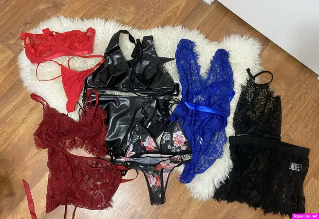 Lovergirllyss OnlyFans Thumbnail #9qzyWhcfGA