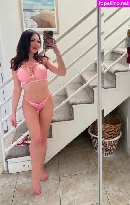 Loverileyrose OnlyFans Thumbnail #pNJkzZr4gA
