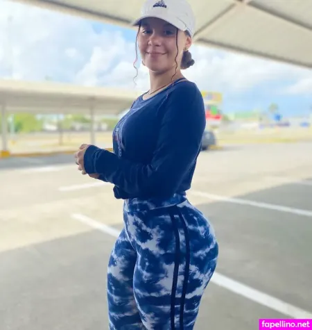 Loverllyc OnlyFans Thumbnail #4HjWtdvq5N