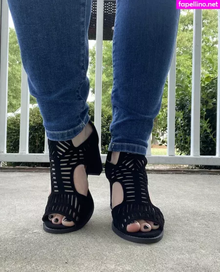 Lovetori420 OnlyFans Thumbnail #hDhxoKZuPk