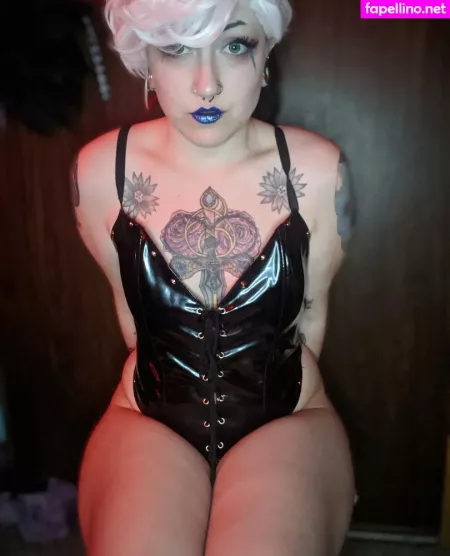 Lovexee OnlyFans Thumbnail #xPBuAfmrej