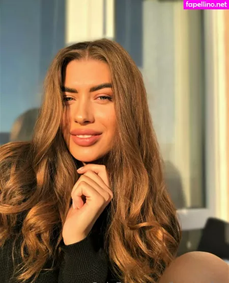 Loveyarina OnlyFans Thumbnail #eUe80fZTlL