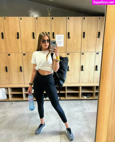 Loveyarina OnlyFans Thumbnail #njfKmSBA8T