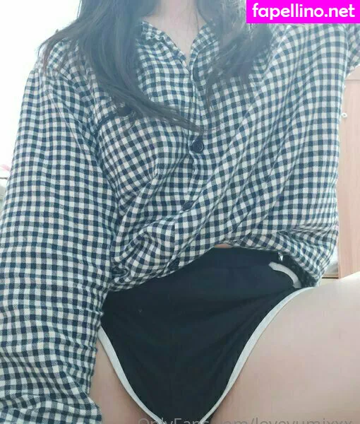 loveyumixxx, luv_um_om Nude Leaked OnlyFans Photo #PnrjtL2fa9
