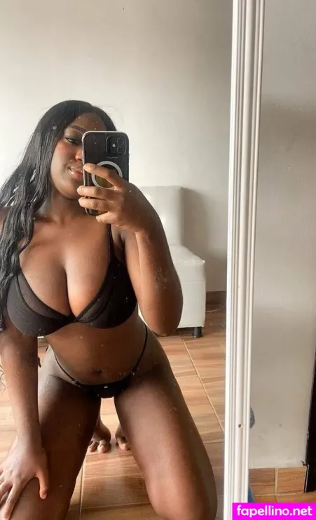 Lovezahara OnlyFans Thumbnail #YNiHgLyTPW