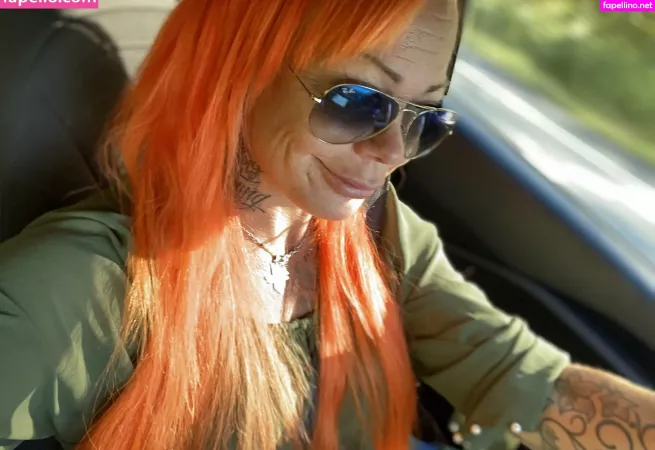 Loving Queent OnlyFans Thumbnail #RRi9N8D5iC