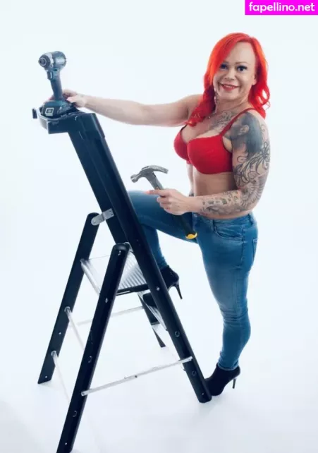 Loving Queent OnlyFans Thumbnail #l4URDReM0C