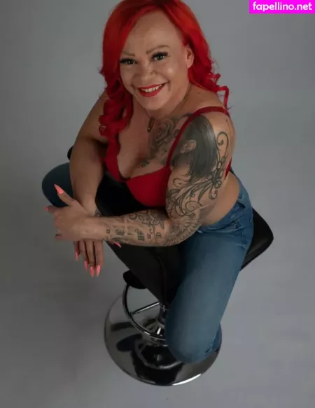 Loving Queent OnlyFans Thumbnail #rIeYvxCjnO