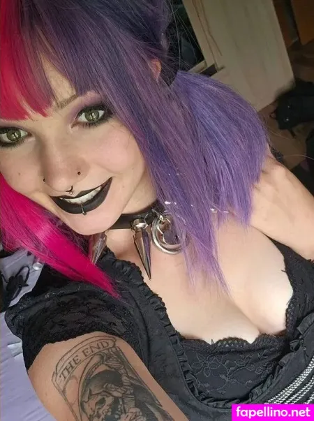 Lovingbats OnlyFans Thumbnail #W7gYlSL1Zt