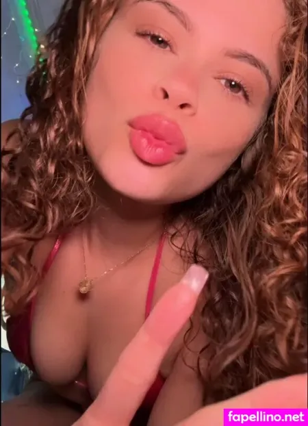 Lovlyeo OnlyFans Thumbnail #NeDFAs4pqR