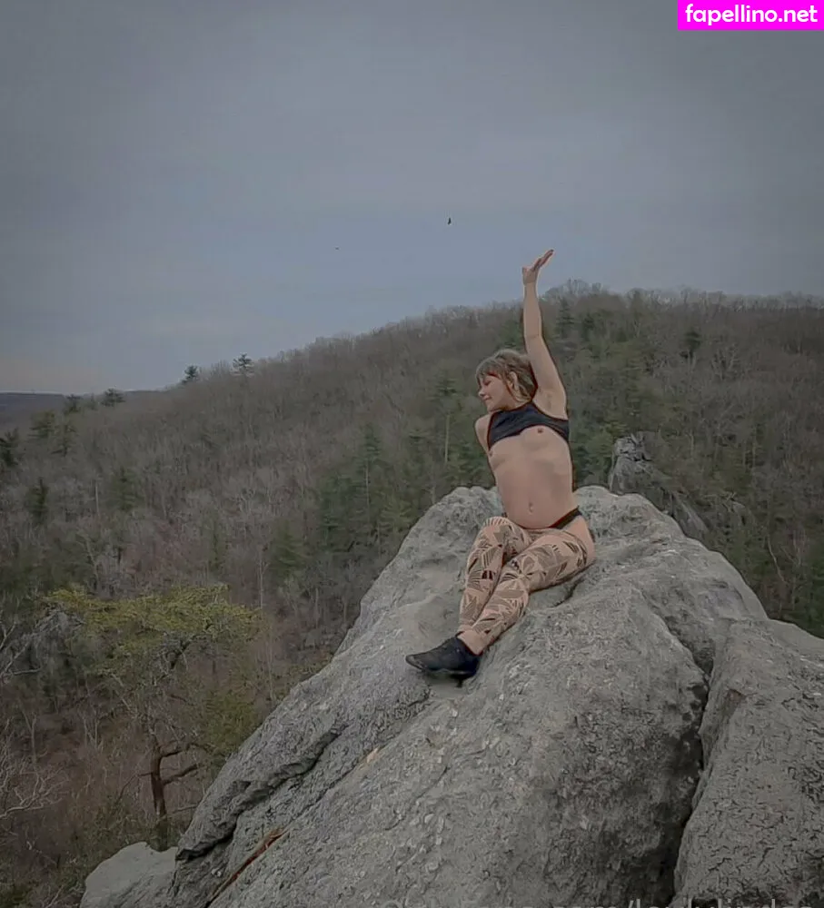 hot.girl.lovlylinds, lovlylindss Nude Leaked OnlyFans Photo #KjHOqzSfD5