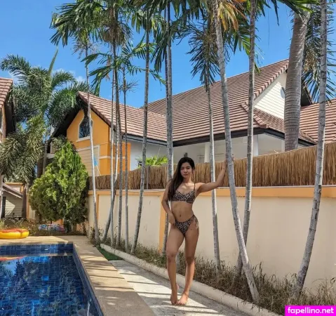 Loyasianminisexillyy OnlyFans Thumbnail #CMzUuD9HE3