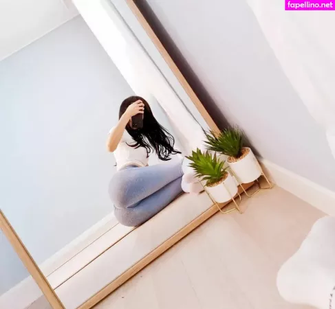 Lu Luet OnlyFans Thumbnail #1IzHt1vYO7