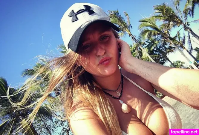 Luan Raviv OnlyFans Thumbnail #IRxJvuyLH1