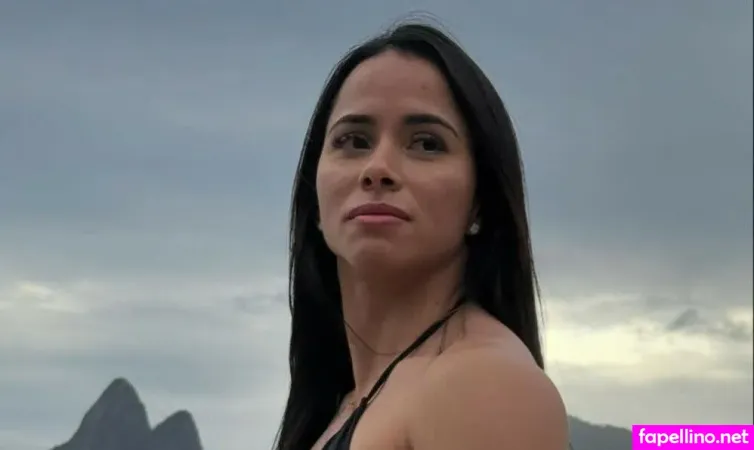 Luana Ferreira OnlyFans Thumbnail #JuEQD7ZYko