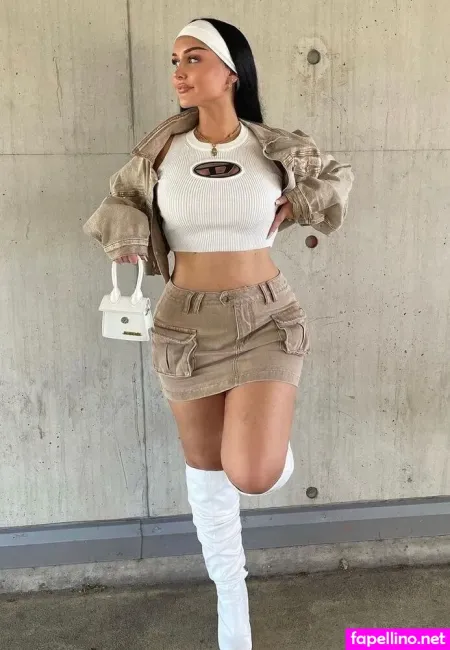 Luana He OnlyFans Thumbnail #N3zZJE90fG