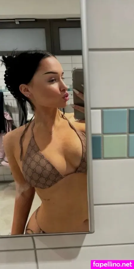 Luana He OnlyFans Thumbnail #Znk8VfQBhH