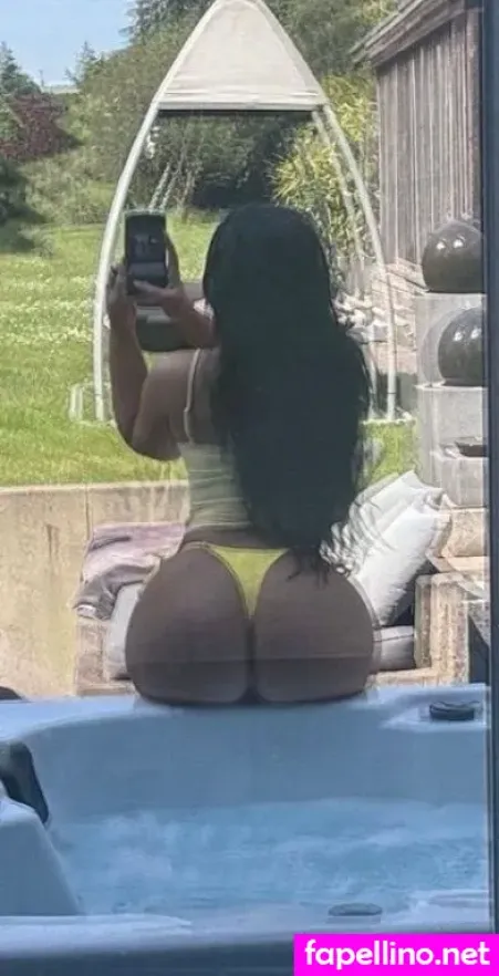 Luana He OnlyFans Thumbnail #wFo3zVmo9u