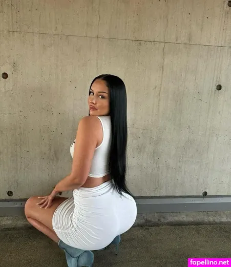 Luana He OnlyFans Thumbnail #xYYrhI3Tv8