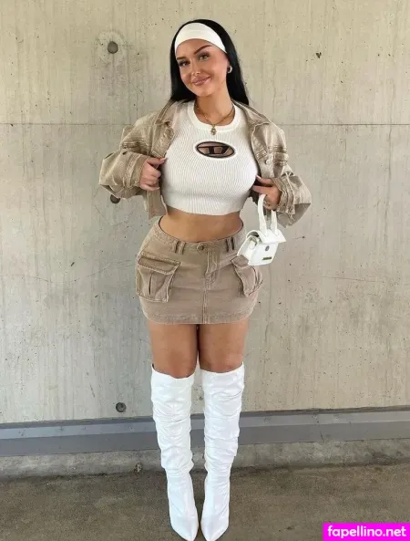 Luana He OnlyFans Thumbnail #zV7Jm0hsD9