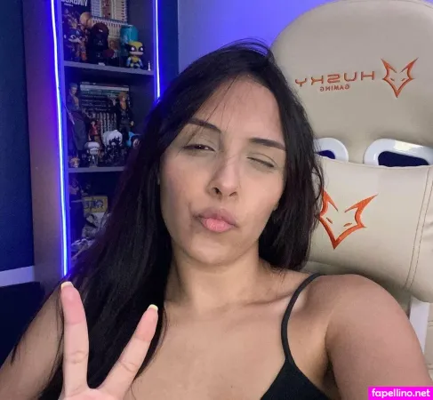 Luana Rabello OnlyFans Thumbnail #umoHi6p9E7