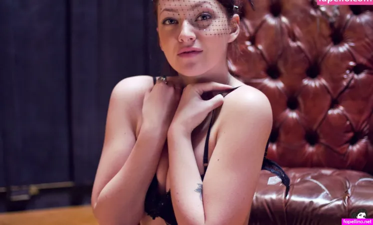 Luana Sg OnlyFans Thumbnail #ZptWbIN9Np