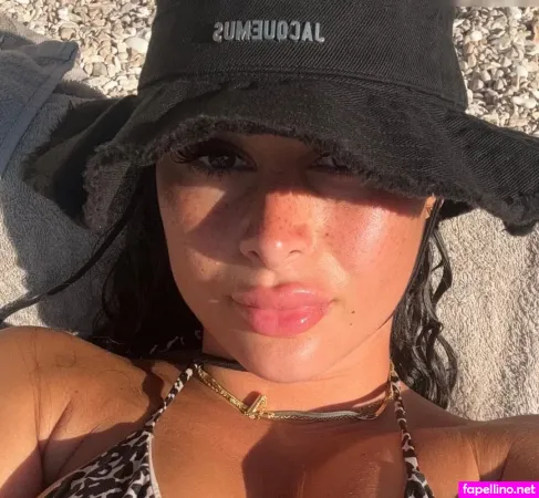 Luanaguee OnlyFans Thumbnail #SzYO3fAB93