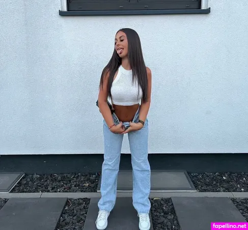 Luanaguee OnlyFans Thumbnail #qpNiTabv03