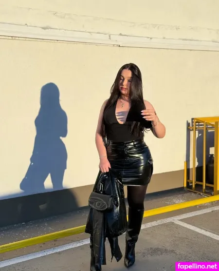 Luannamoraess OnlyFans Thumbnail #RghmTQACqK