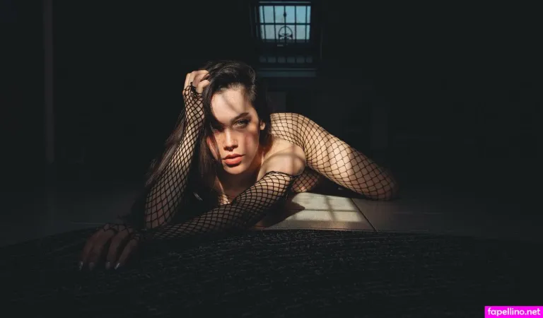 Luca V Ph OnlyFans Thumbnail #T2YEOjAxbY