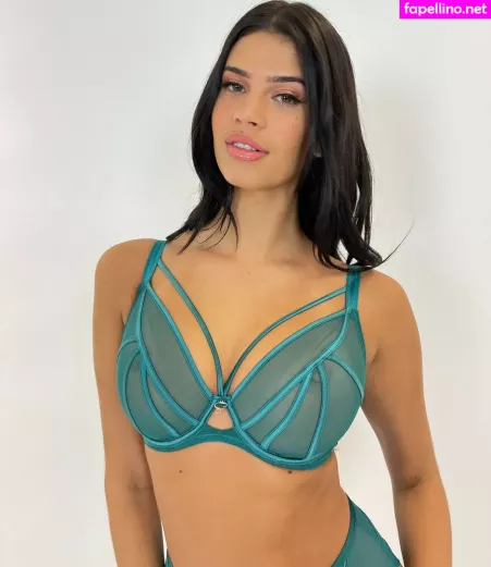 Lucciana Beynon OnlyFans Thumbnail #g6YAWlQNYA