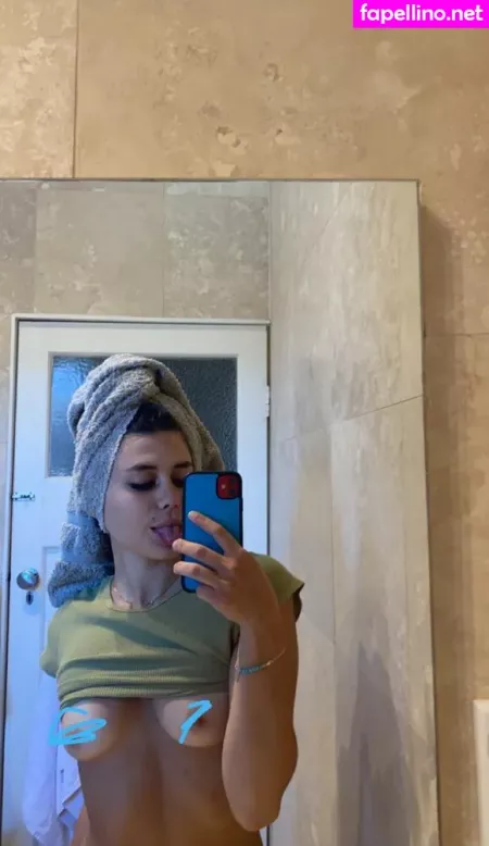 Lucia Colosimo OnlyFans Thumbnail #j2J1f62kHD