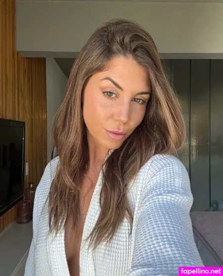 Lucia Ferraro OnlyFans Thumbnail #6ghgl9dcYs