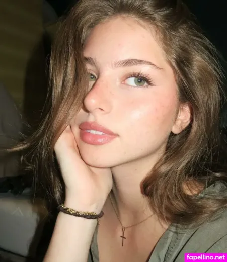 Lucia Ferrato OnlyFans Thumbnail #GnEC9dKQ0s