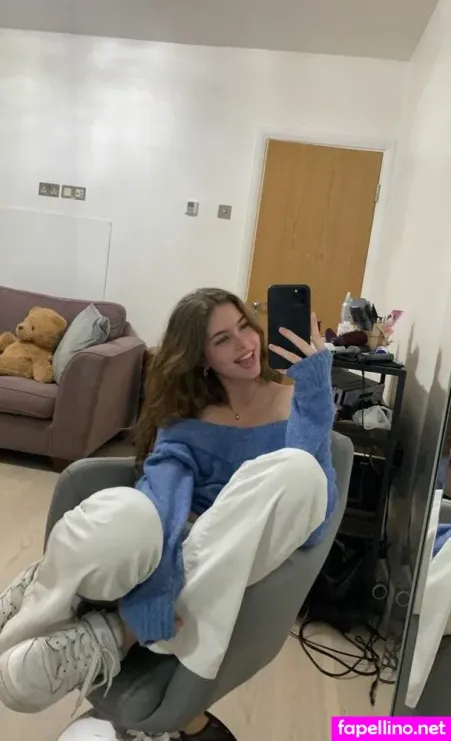 Lucia Ferrato OnlyFans Thumbnail #KUUtHu3brx