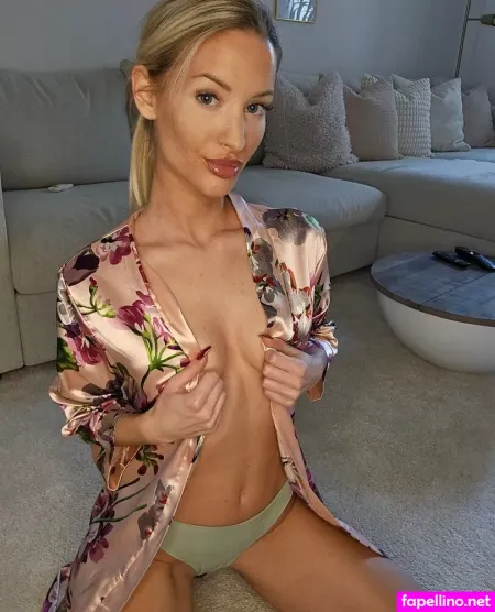 Lucia Klein OnlyFans Thumbnail #DSzGSlLtuK